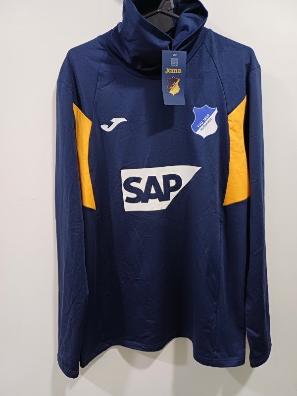 Producto - Buzo con cuellito Hoffenheim - Joma