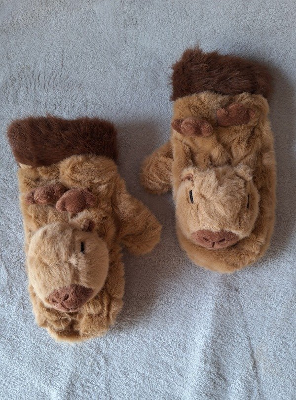 Producto - Manoplas capibara con sonido