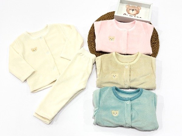 Producto - Conjunto 2 piezas Camperita y pantalones plush