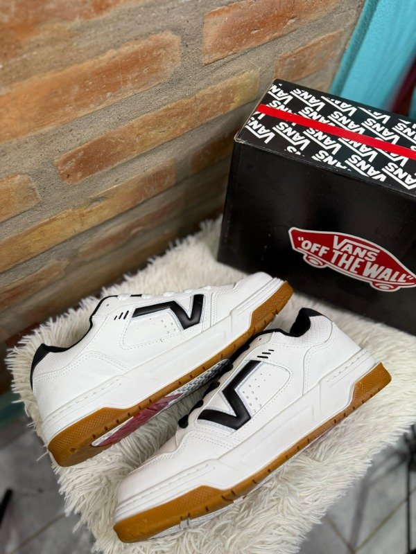 Producto - VANS UPLAND TOP