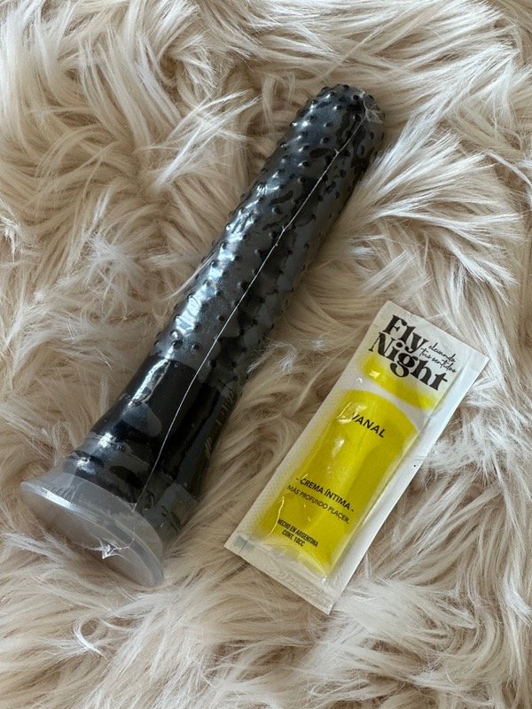 Producto - DILDO SENSITIVO CON TACHAS EN NEGRO