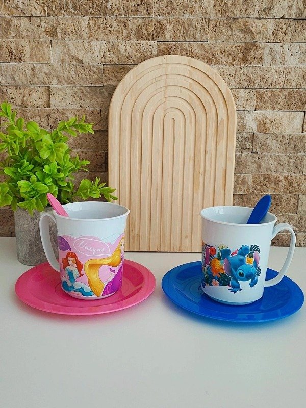 Producto - Combo plata taza y cuchara licencia