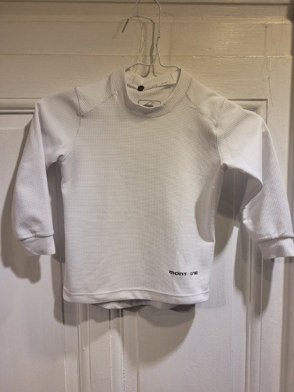 Producto - Remera MONTAGNE blanca termica-Talle 4- PRECIO: 14X