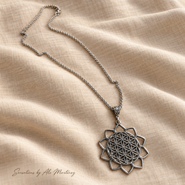 Producto - Cadena de acero quirúrgico con dije Flor de la Vida