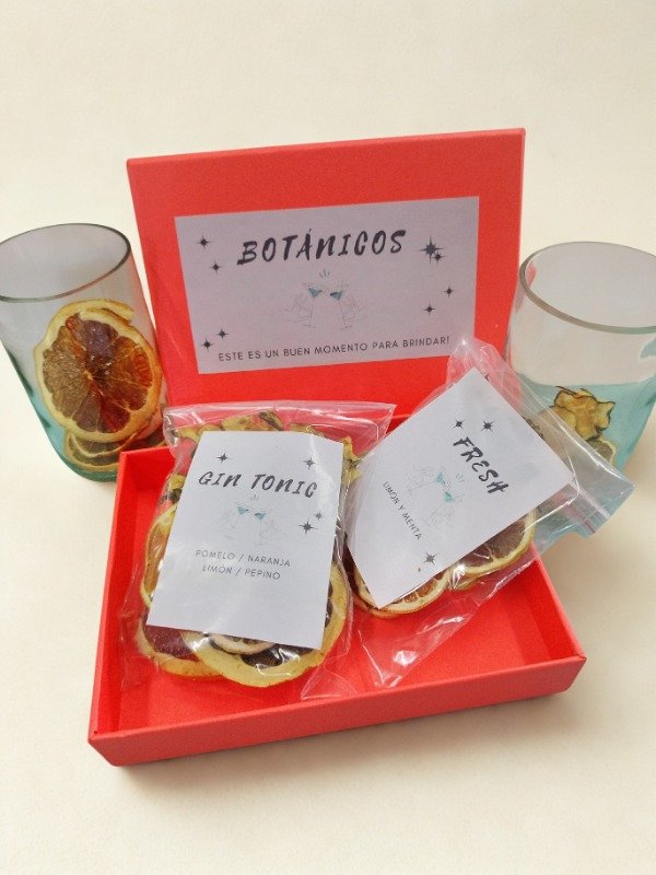 Producto - Kit Caja botánica con 2 snacks + Vaso de vidrio