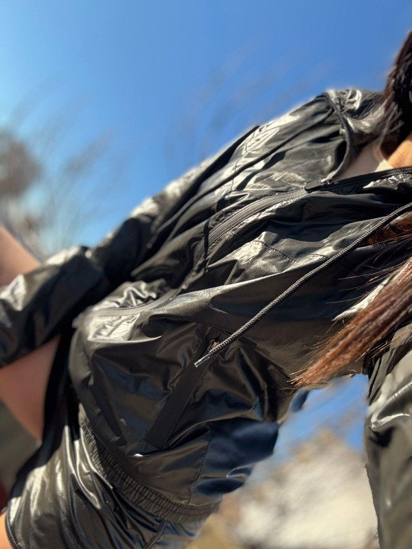 Producto - CAMPERA CIREÉ + RED  - COLOR NEGRO