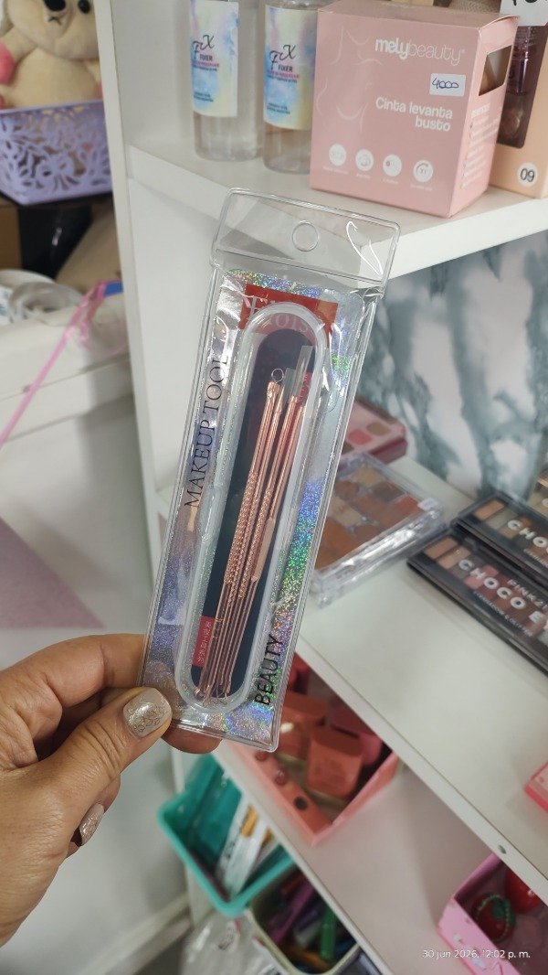 Producto - Set de herramientas para puntos negros Eloise