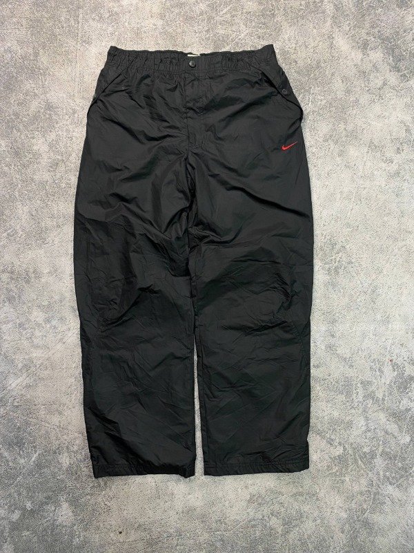 Producto - ROMPEVIENTOS NlKE T.L