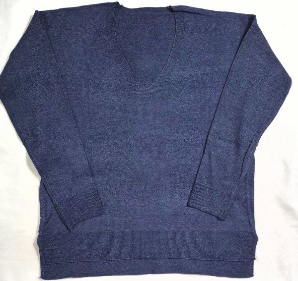 Producto - Sweater Esc/V liso (azul marino)