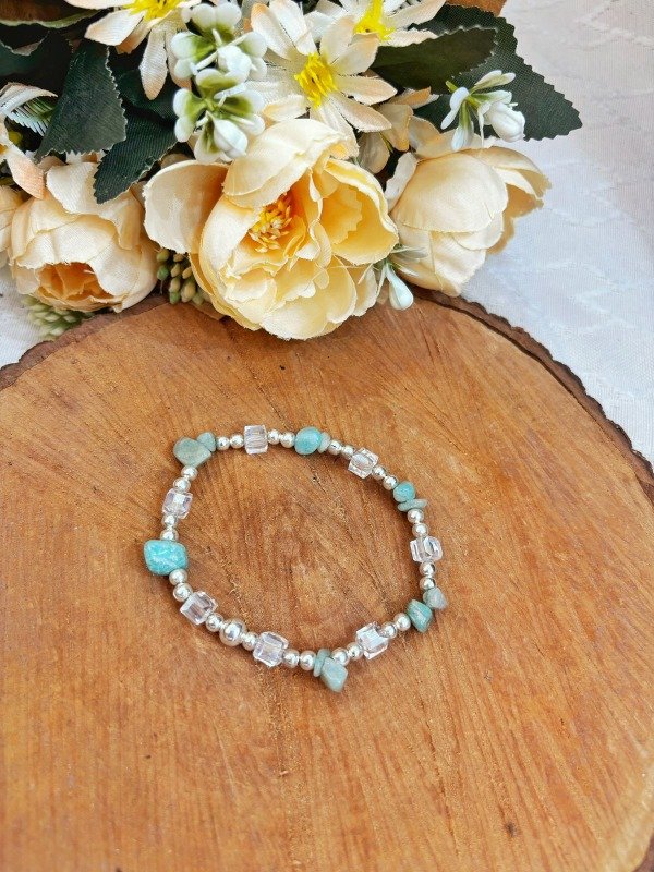 Producto - pulsera con cristal y escalla 3