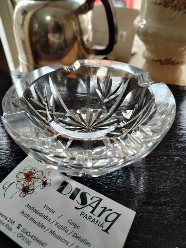Producto - CENICERO CRISTAL CHECO