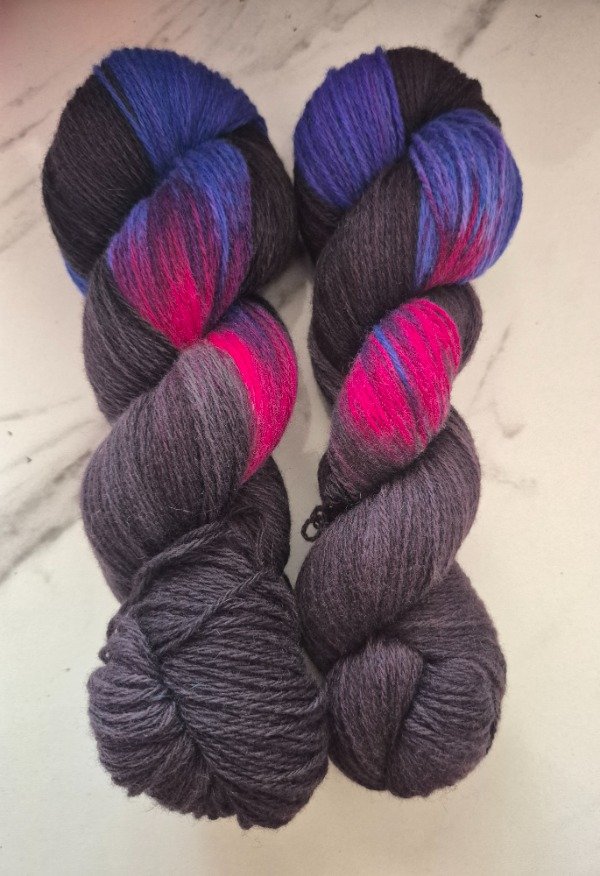 Producto - Negro azulvioleta fucsia. M20FG