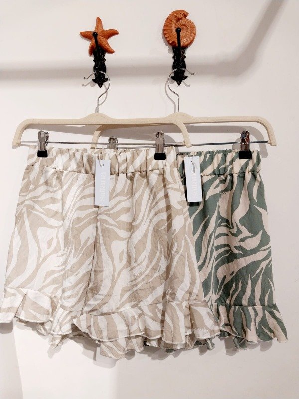 Producto - Short volado cebra camel