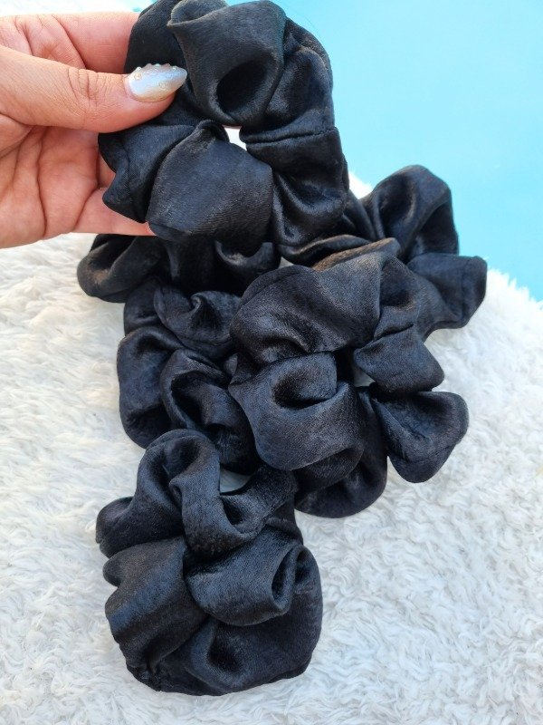 Producto - SCRUNCHIE SEDA LISA NEGRO