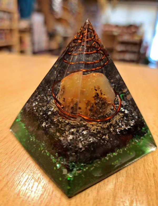 Producto - Piramide de Orgonito 6 cm