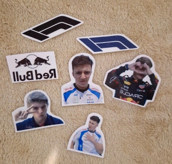 Producto - Pack tatuajes temporales Red Bull