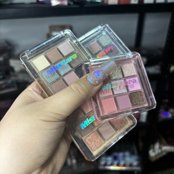 Producto - Paleta de 9 sombras Miss Lara