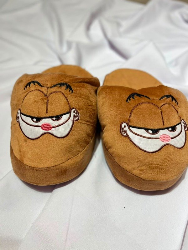 Producto - PANTUFLAS GARFIELD - (abarca 35 al 37)