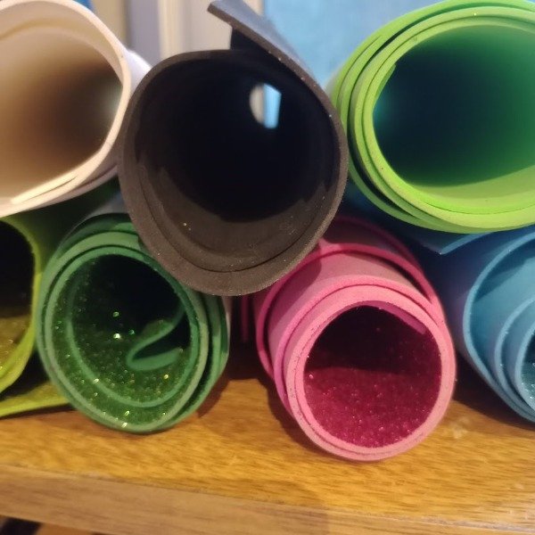 Producto - GOMA EVA GLITTER RECORTES