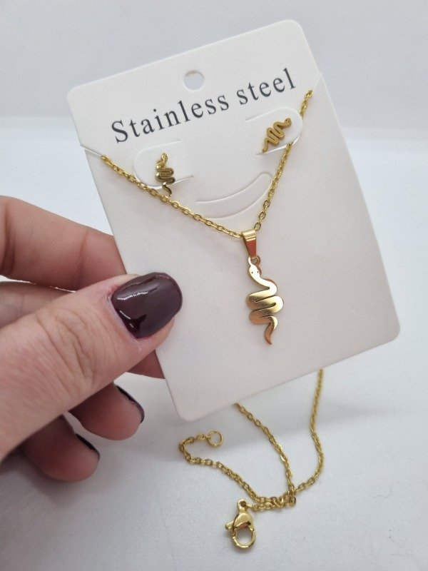 Producto - Set cadena + aritos acero dorado viborita