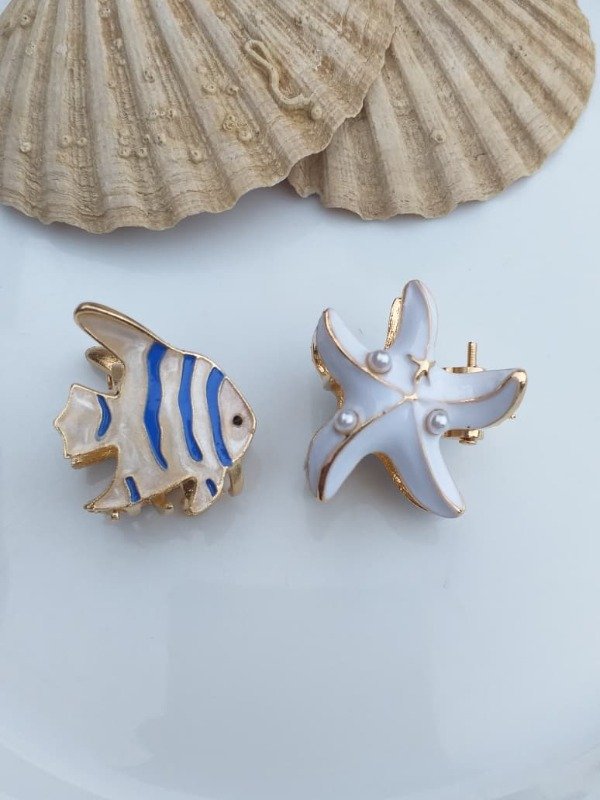 Producto - BM02 Broche Metal Mar Blanco esmaltado con perlas chico (el par)