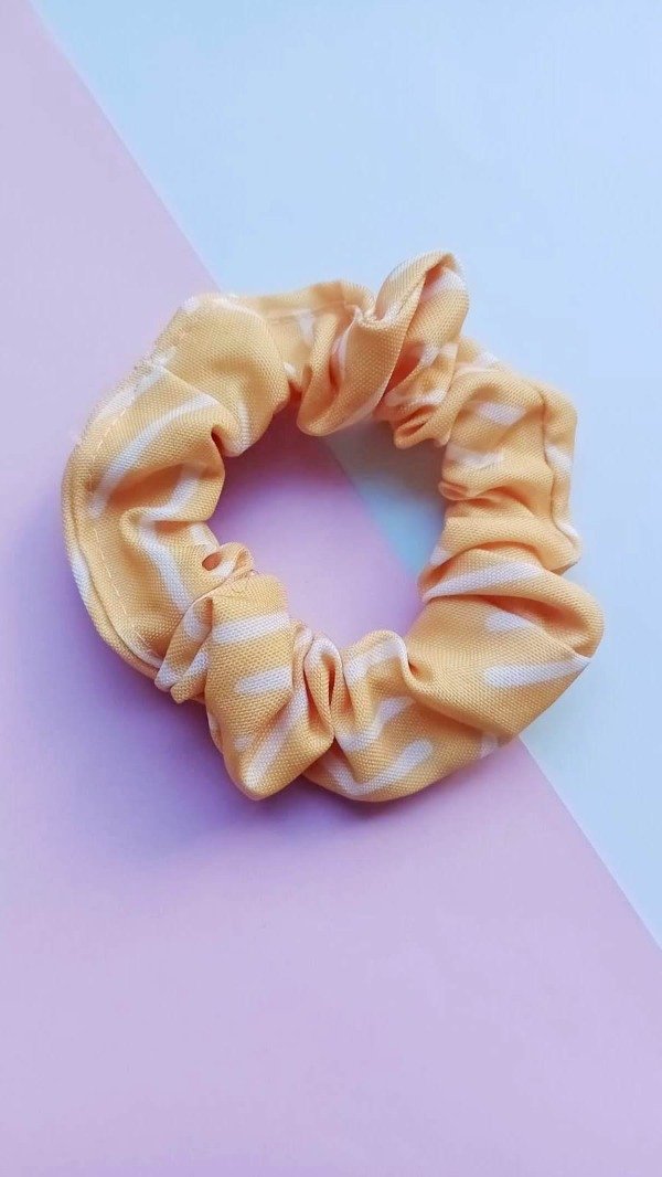 Producto - Scrunchie - Juno