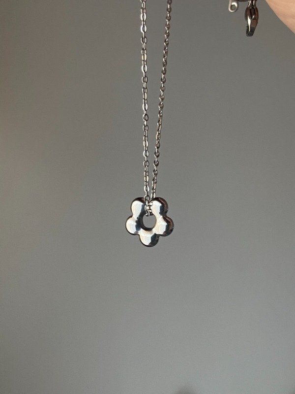 Producto - Dije Flor (pasante)