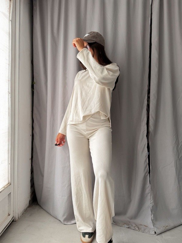 Producto - Conj M/L de morley, reme con tajo pant vintaje- Crema