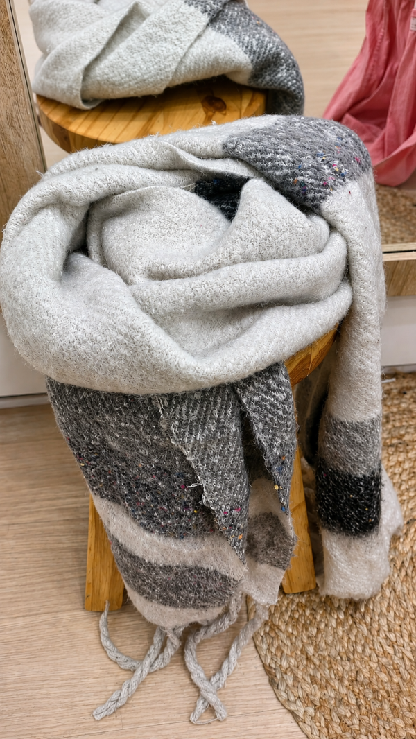 Producto - BUFANDON NUBE 6