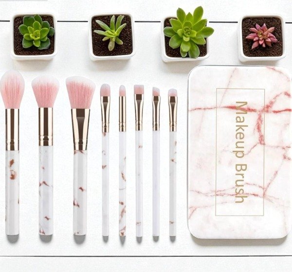 Producto - SET BROCHA POR 8 CON LATA