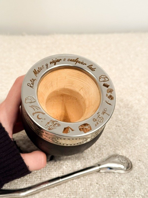 Producto - MATE IMPERIAL NEGRO DE CALABAZA CON GRABADO "RUTERO" + BOMBILLA