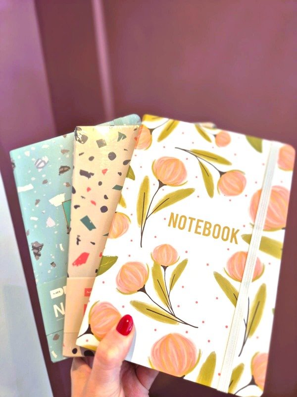 Producto - CUADERNO A5 CON ELÁSTICO ESQUINAS REDONDEADAS "NOTEBOOK" DIY