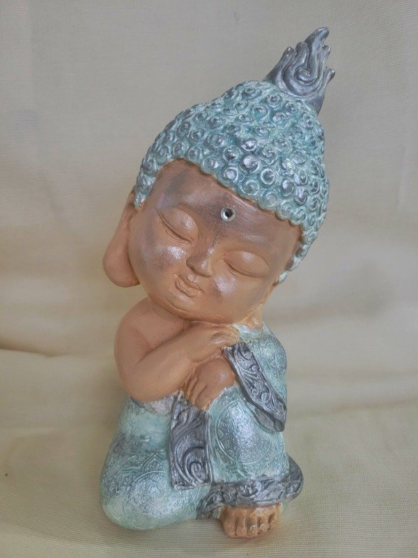 Producto - BUDA CON MANTO LABRADO Y LLAMA