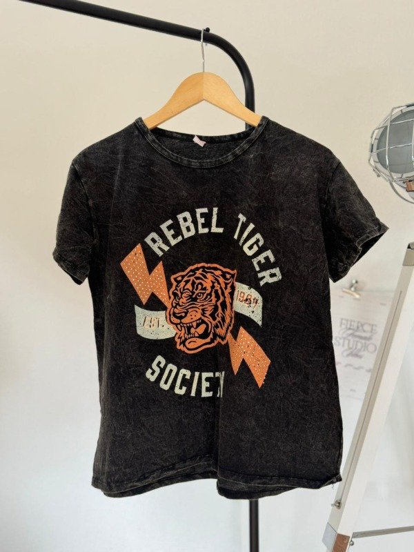 Producto - REMERA BATICK TIGER