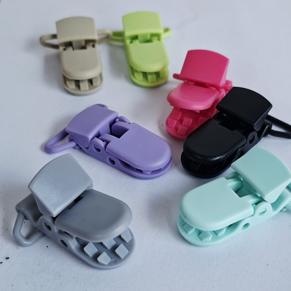 Producto - Broche Madison Plastico