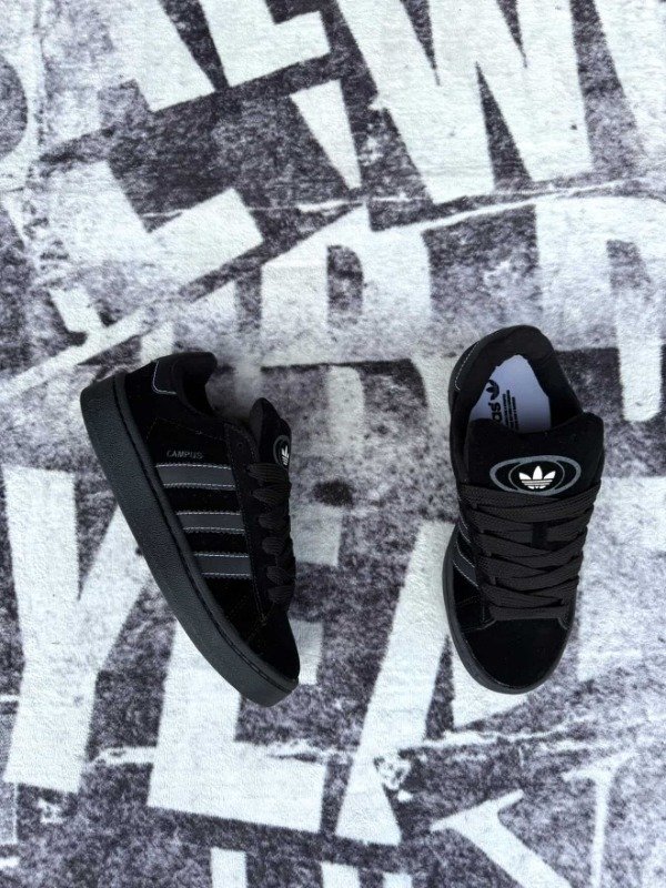 Producto - Campus 00s "total black" - 0