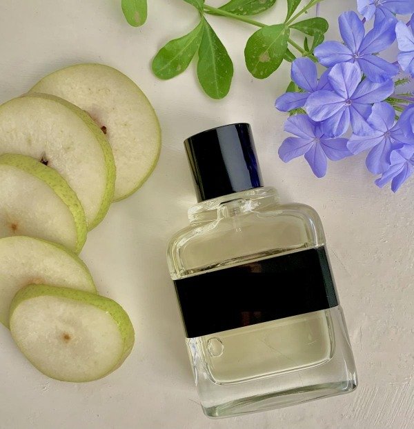 Producto - GENTLEMAN POUR HOMME