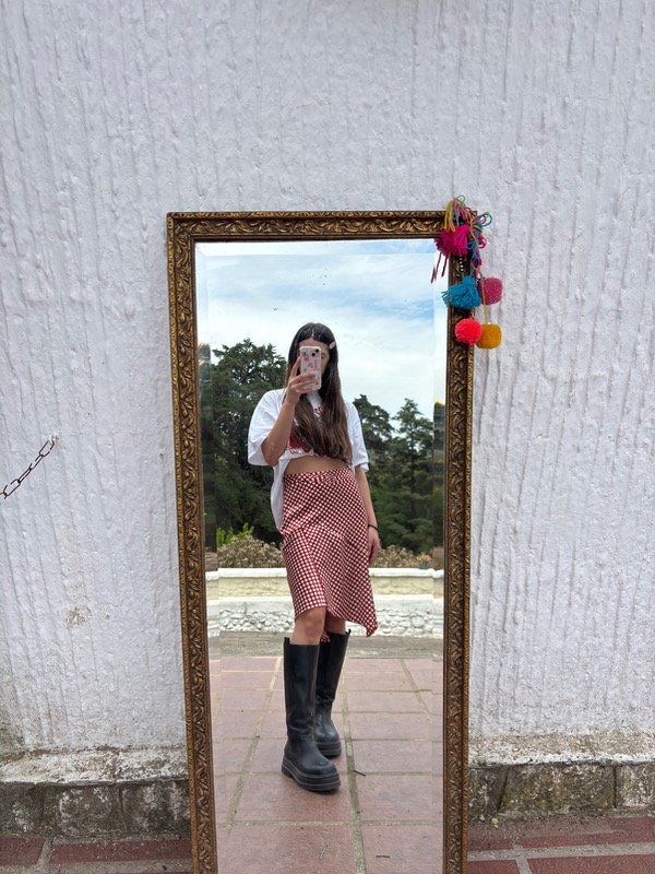 Producto - Pollera lunares seda