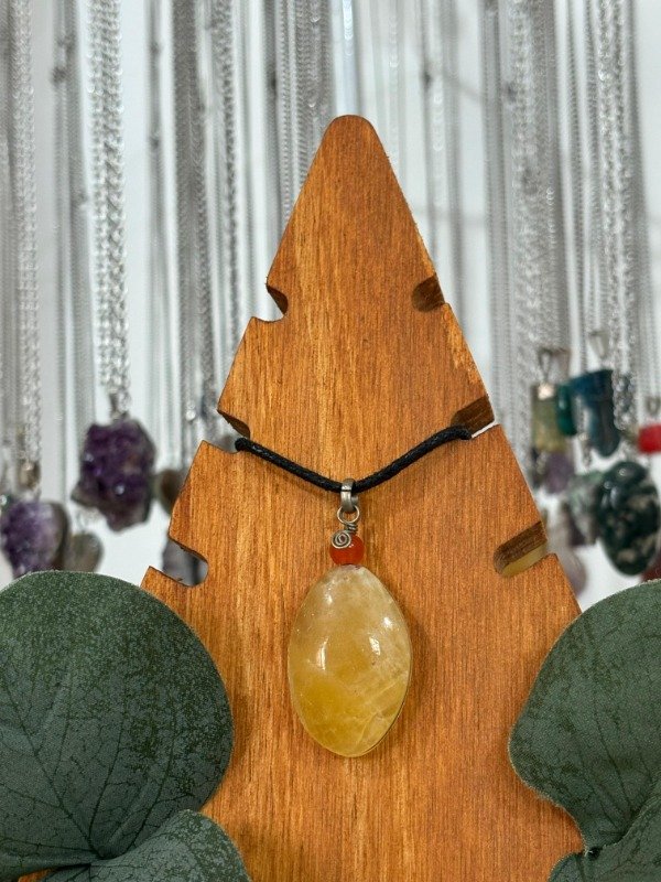 Producto - Collar de Ónix Amarillo Medallón Ovalado