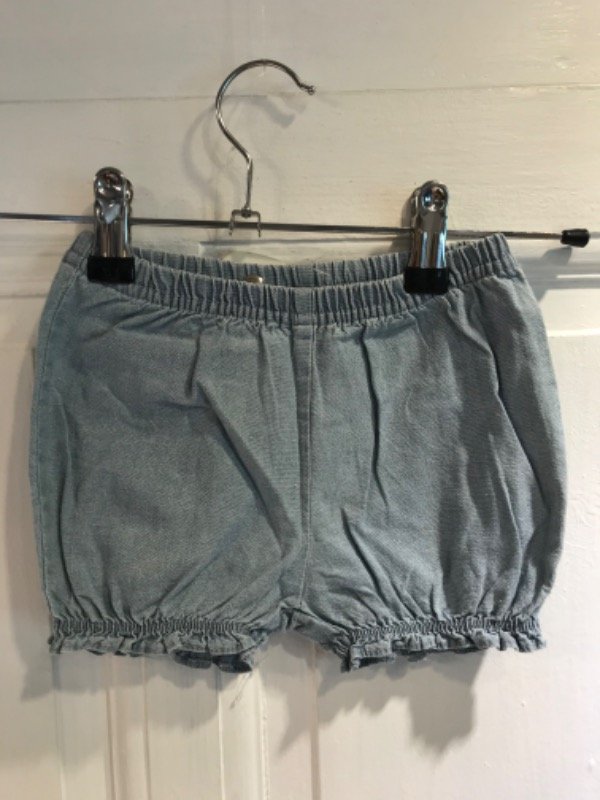 Producto - Short CARTER'S denim con frunce Talle 12 meses - PRECIO: 7X