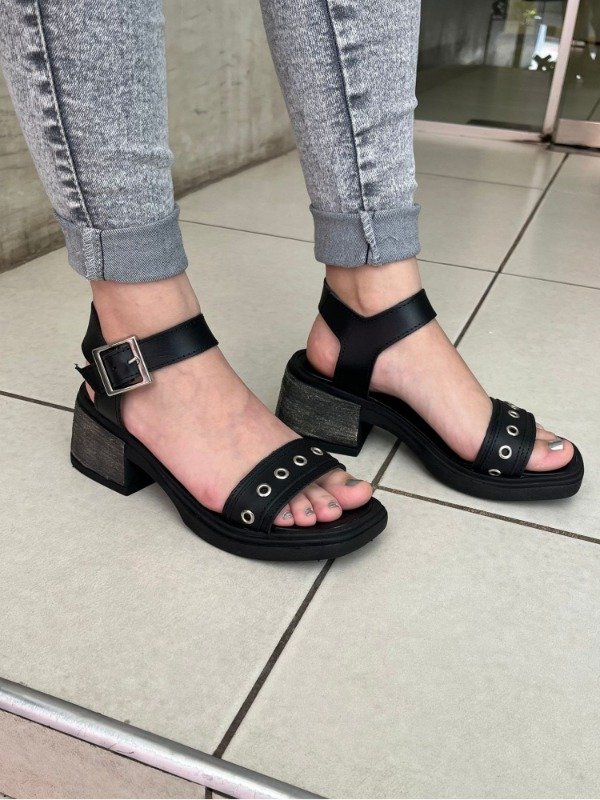 Producto - MILA (Negro)