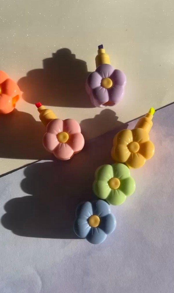 Producto - RESALTADORES APILABLES FLORCITAS