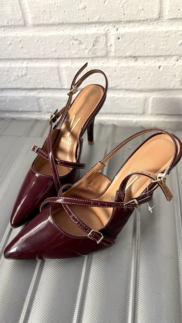 Producto - Sandalias charol NUEVAS - Vizzano (37)