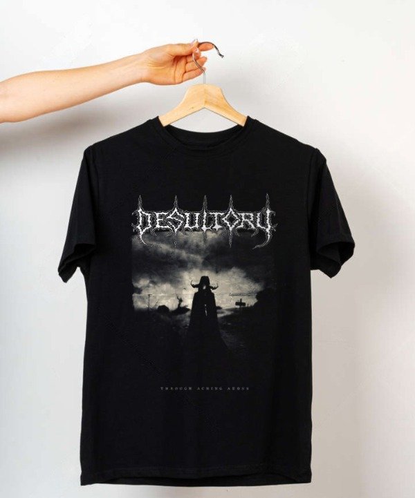 Remera Desultory Thorugh Aching Aeons