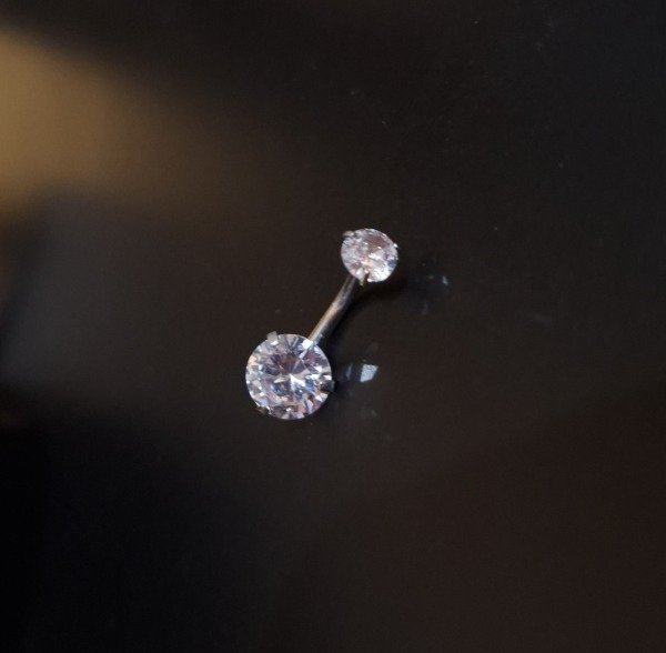 Producto - Piercing redondo plateado