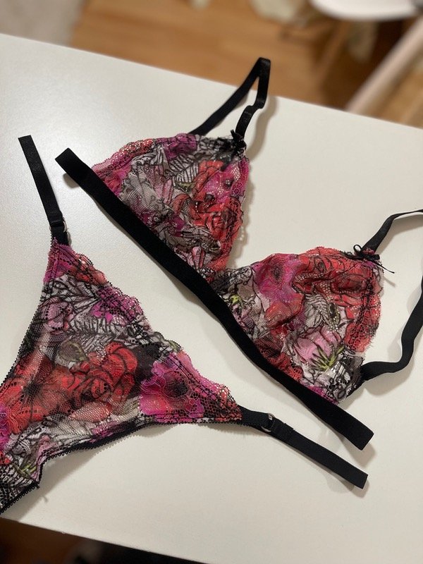Producto - Conjunto floreado