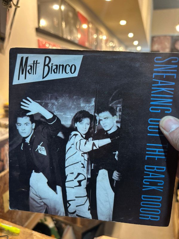 Producto - Matt Bianco Sneaking Out The Back Door Vinilo 7