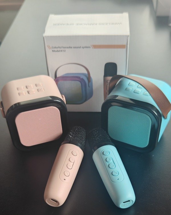 Producto - Mini parlante BT con micrófono RGB