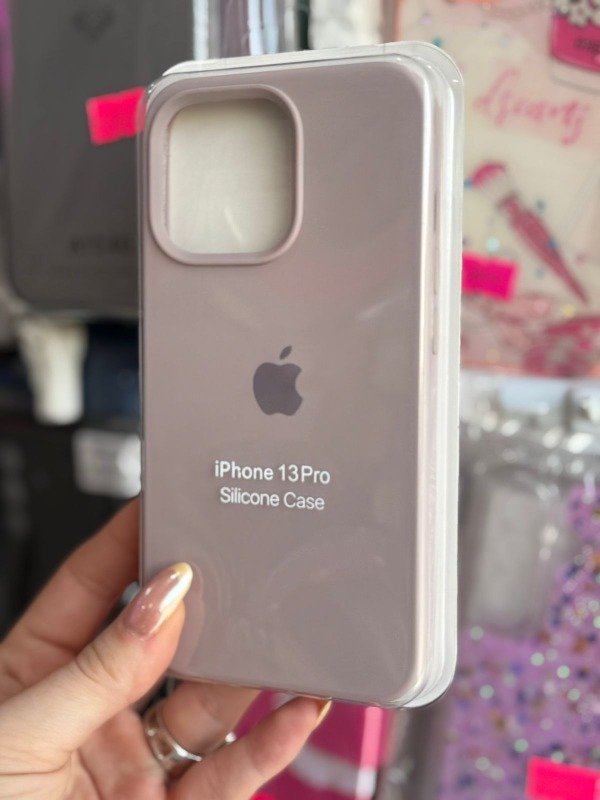Producto - Silicone Case Iphone 13 pro lavanda