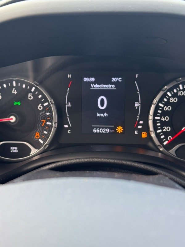 Producto - Jeep Renegade Sport 1.8 MT 2022 - 8